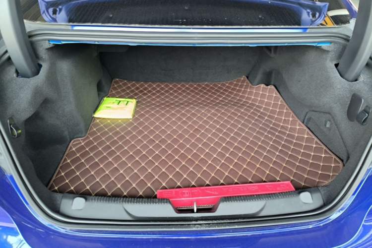 Used Jaguar XEL 2020 2.0T 200 PS S Advanced Elegance Edition Trunk