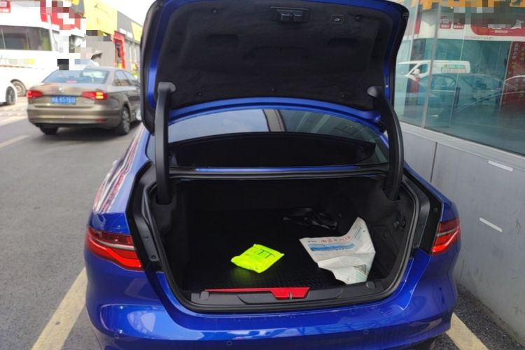 Used Jaguar XEL 2020 2.0T 200 PS R-DYNAMIC S Advanced Sport Edition Trunk
