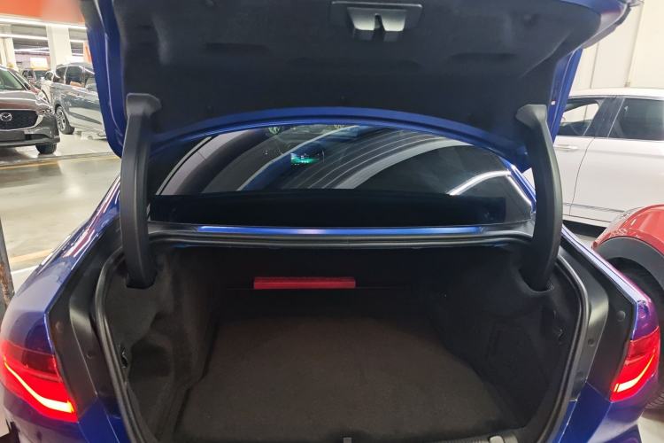 Used Jaguar XEL 2020 2.0T 200PS R-DYNAMIC Youth Sports Edition Trunk