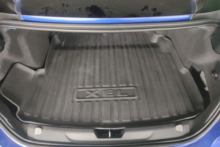 Used Jaguar XEL 2020 2.0T 250 PS R-DYNAMIC HSE Luxury Sport Edition Trunk