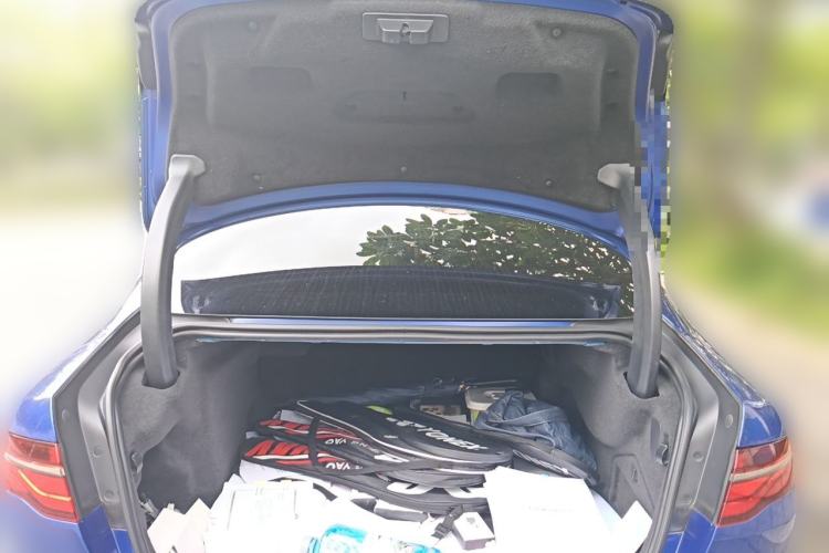 Used Jaguar XEL 2020 2.0T 250 PS SE Tech-Elegant Edition Trunk