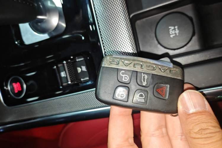 Used Jaguar XEL 2020 2.0T 200 PS R-DYNAMIC S Advanced Sport Edition Vehicle Key