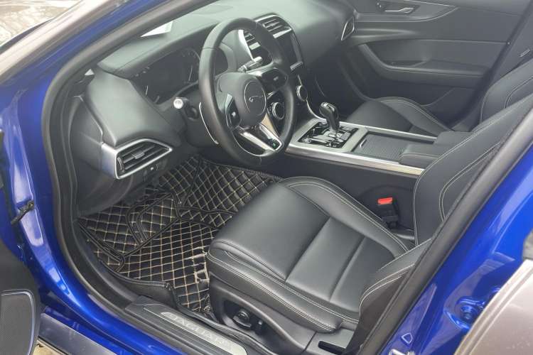Used Jaguar XEL 2020 2.0T 200PS R-DYNAMIC Youth Sports Edition Driver Seat
