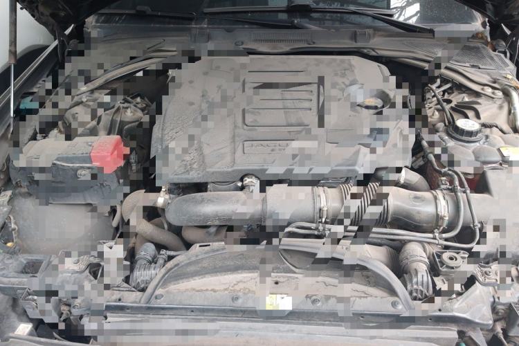 Used Jaguar XEL 2020 2.0T 200PS R-DYNAMIC Youth Sports Edition Engine Bay