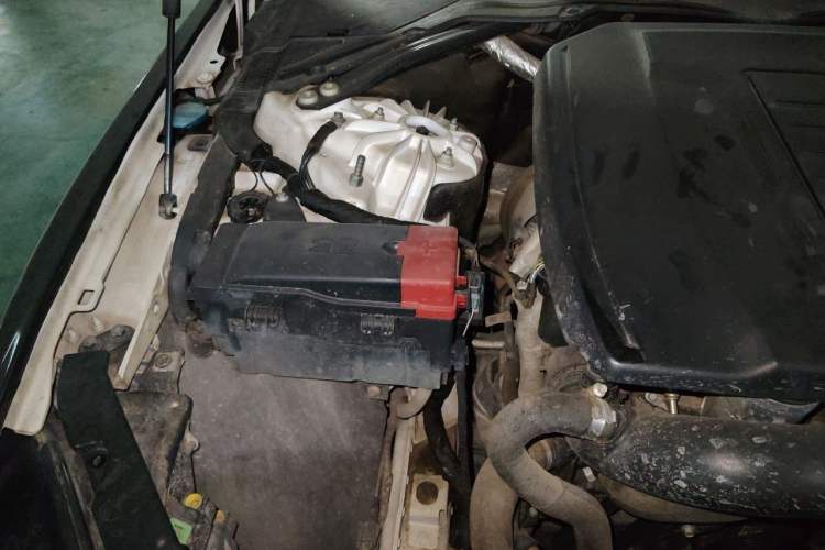 Used Jaguar XEL 2020 2.0T 200 PS R-DYNAMIC S Advanced Sport Edition Engine Bay Right