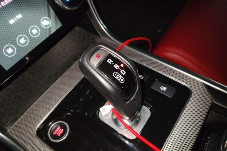 Used Jaguar XEL 2020 2.0T 200 PS R-DYNAMIC S Advanced Sport Edition Gear Lever