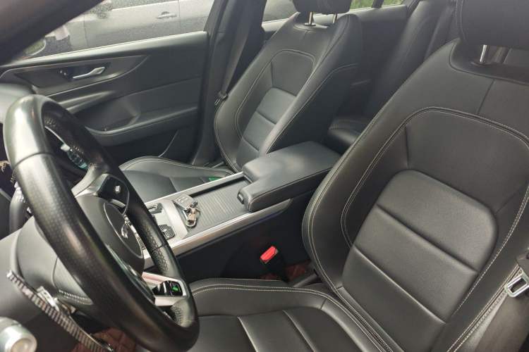 Used Jaguar XEL 2020 2.0T 200PS R-DYNAMIC Youth Sports Edition Left Front Seat
