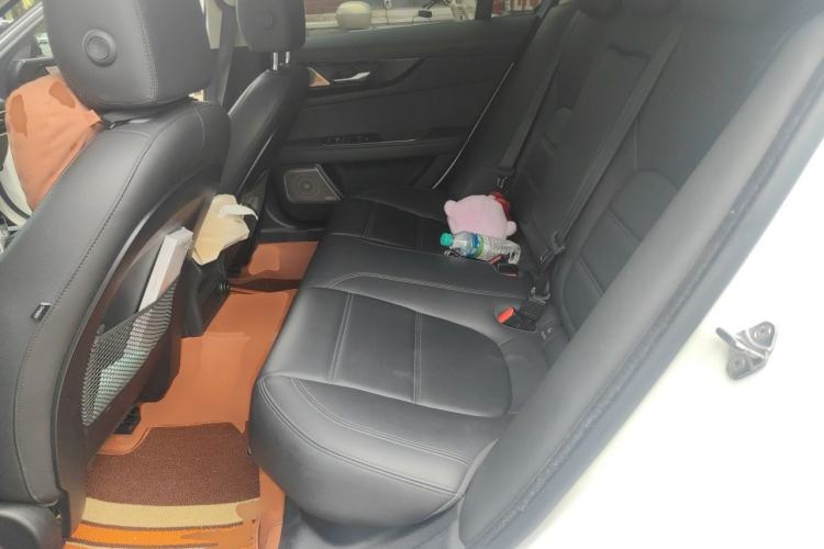 Used Jaguar XEL 2020 2.0T 200 PS S Advanced Elegance Edition Left Rear Seat