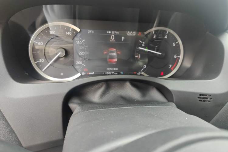 Used Jaguar XEL 2020 2.0T 200 PS S Advanced Elegance Edition Odometer Close Up