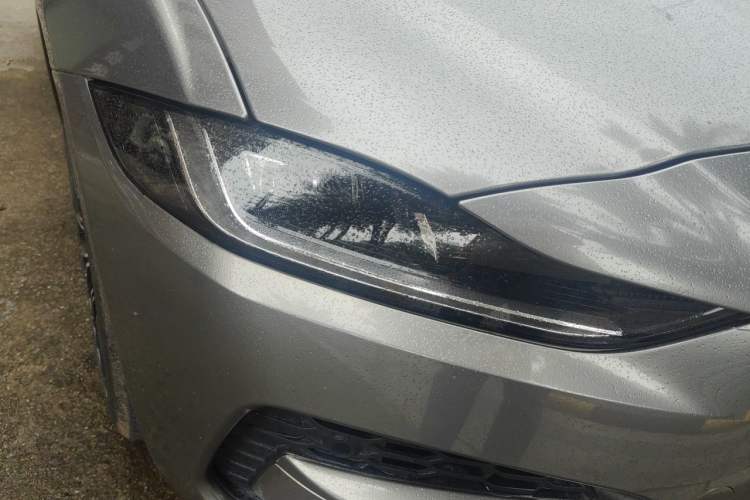 Used Jaguar XEL 2020 2.0T 200 PS S Advanced Elegance Edition Right Front Headlight