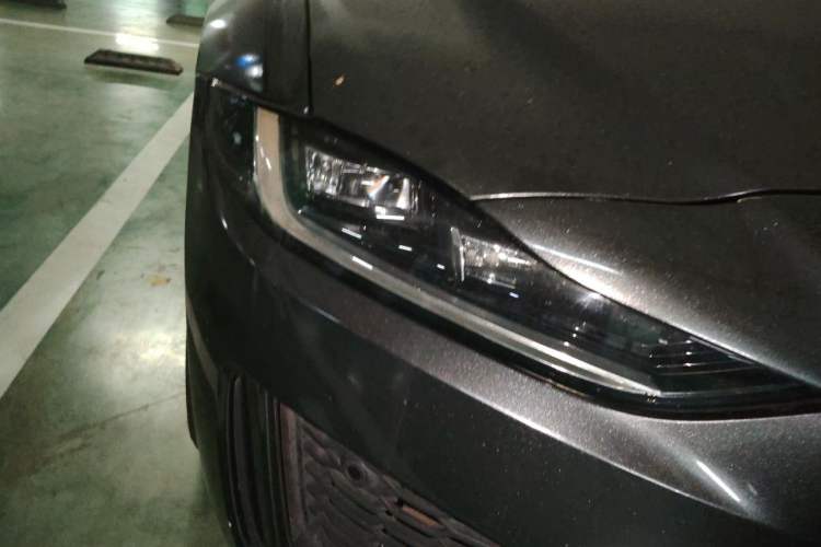 Used Jaguar XEL 2020 2.0T 200 PS R-DYNAMIC S Advanced Sport Edition Right Front Headlight