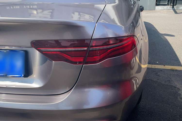 Used Jaguar XEL 2020 2.0T 200PS R-DYNAMIC Youth Sports Edition Right Rear Taillight