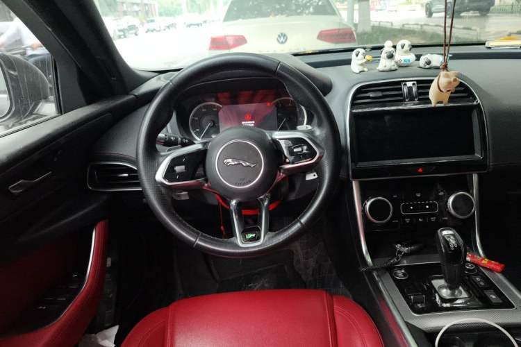 Used Jaguar XEL 2020 2.0T 200 PS R-DYNAMIC S Advanced Sport Edition Steering Wheel