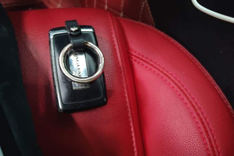 Used Jaguar XEL 2020 2.0T 200PS R-DYNAMIC Youth Sports Edition Vehicle Key