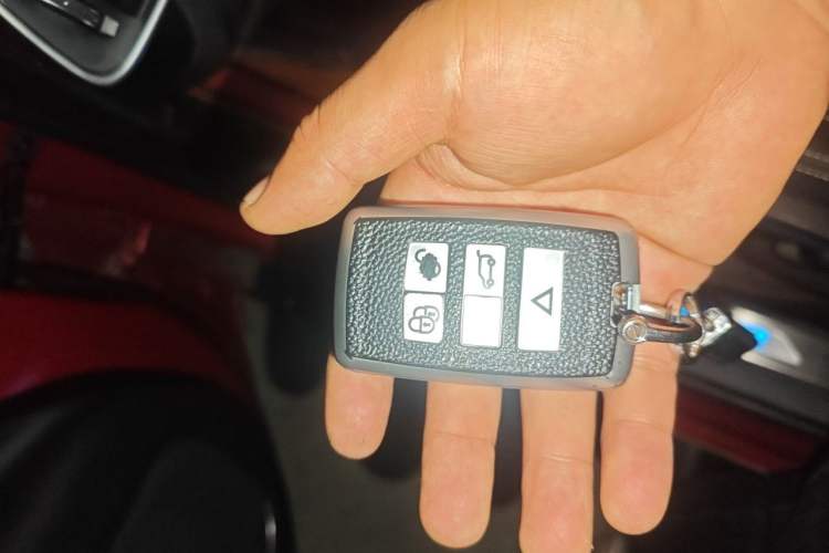 Used Jaguar XEL 2020 2.0T 200 PS R-DYNAMIC S Advanced Sport Edition Vehicle Key