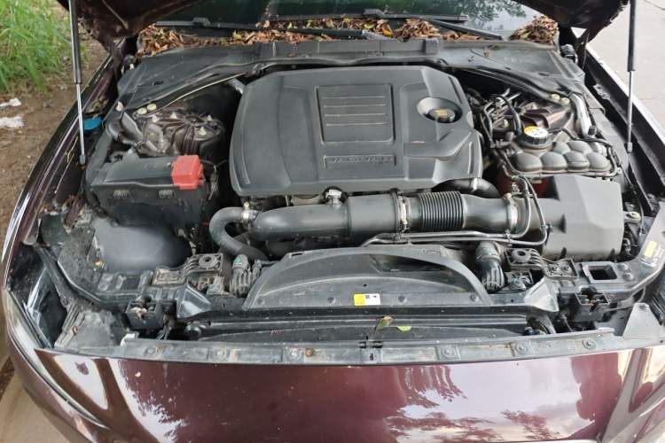 Used Jaguar XEL 2020 2.0T 200 PS S Advanced Elegance Edition Engine Bay