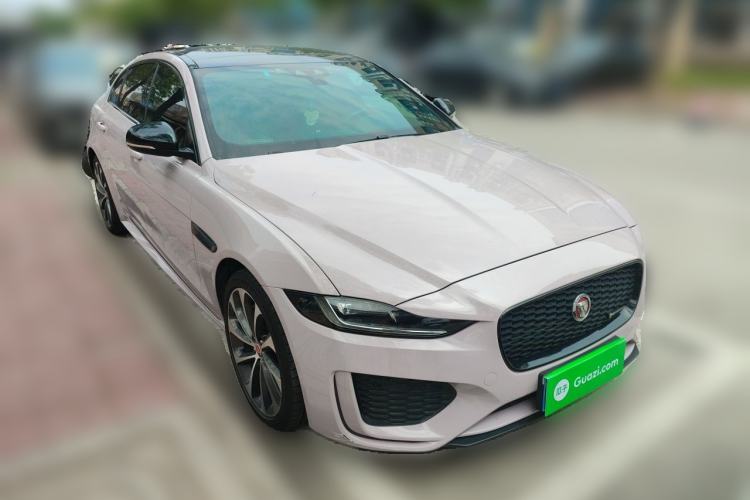 Used Jaguar XEL 2020 2.0T 200PS R-DYNAMIC Youth Sports Edition Front Right 45 Deg