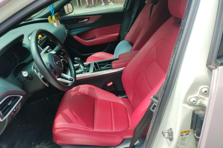 Used Jaguar XEL 2020 2.0T 200PS R-DYNAMIC Youth Sports Edition Left Front Seat