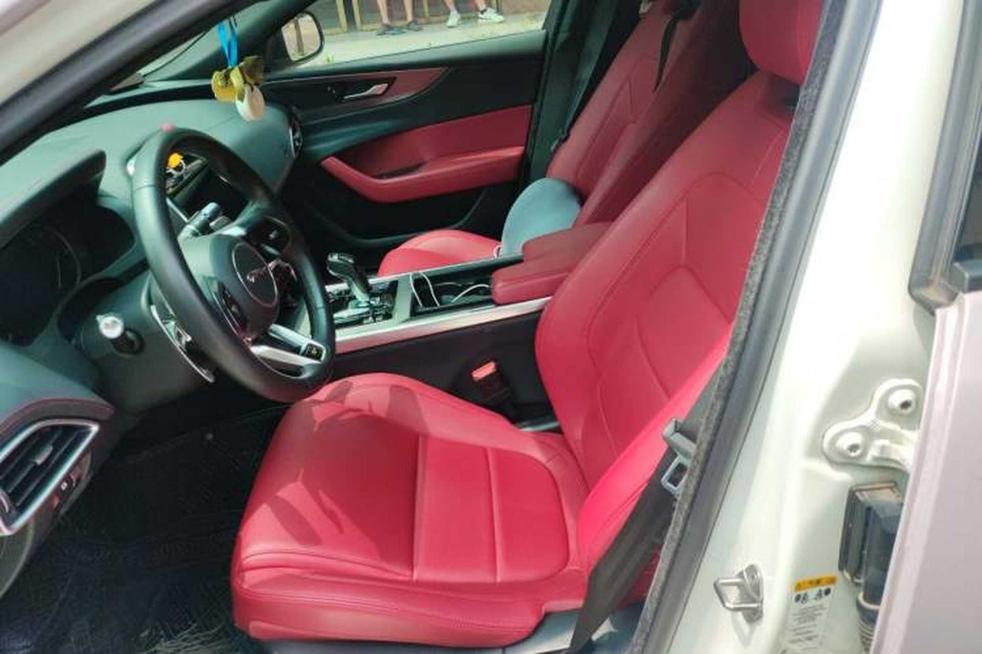 Used Jaguar XEL 2020 2.0T 200PS R-DYNAMIC Youth Sports Edition Left Front Seat
