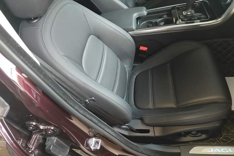 Used Jaguar XEL 2020 2.0T 200 PS S Advanced Elegance Edition Exterior 5