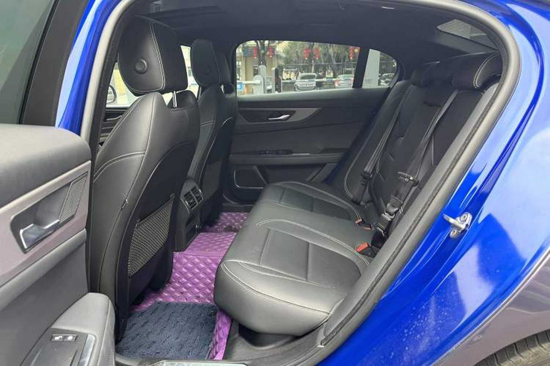 Used Jaguar XEL 2020 2.0T 200PS R-DYNAMIC Youth Sports Edition Interior 2