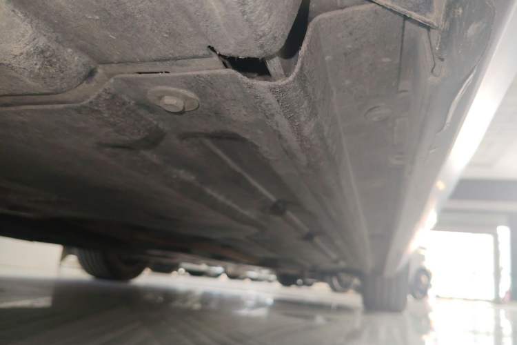 Used Jaguar XEL 2020 2.0T 250 PS SE Tech-Elegant Edition Right Side Sill