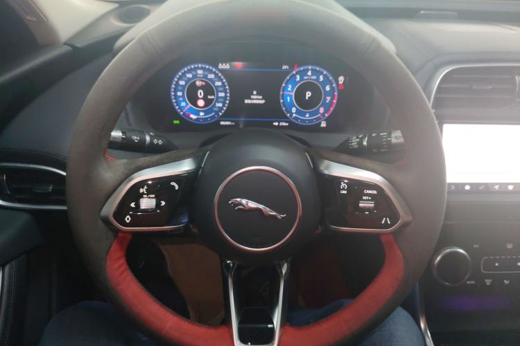Used Jaguar XEL 2020 2.0T 250 PS SE Tech-Elegant Edition Steering Wheel
