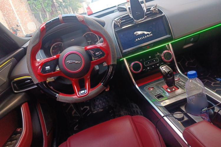 Used Jaguar XEL 2020 2.0T 200 PS R-DYNAMIC S Advanced Sport Edition Steering Wheel