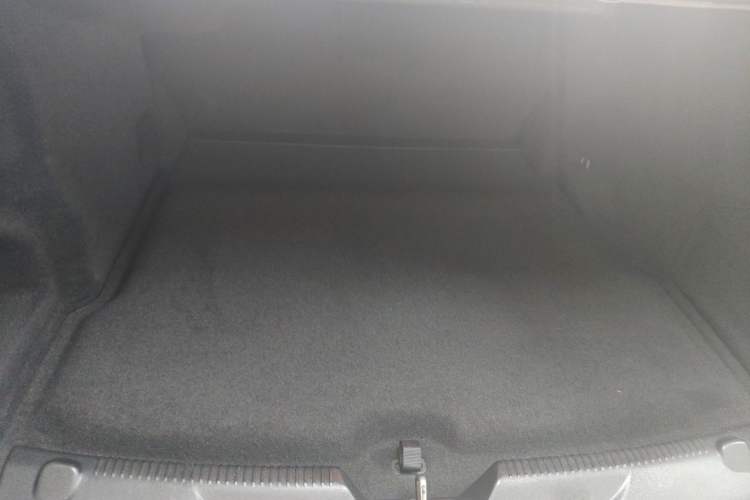 Used Jaguar XEL 2020 2.0T 250 PS SE Tech-Elegant Edition Trunk