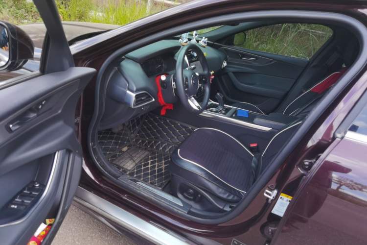 Used Jaguar XEL 2020 2.0T 200PS R-DYNAMIC Youth Sports Edition Driver Seat