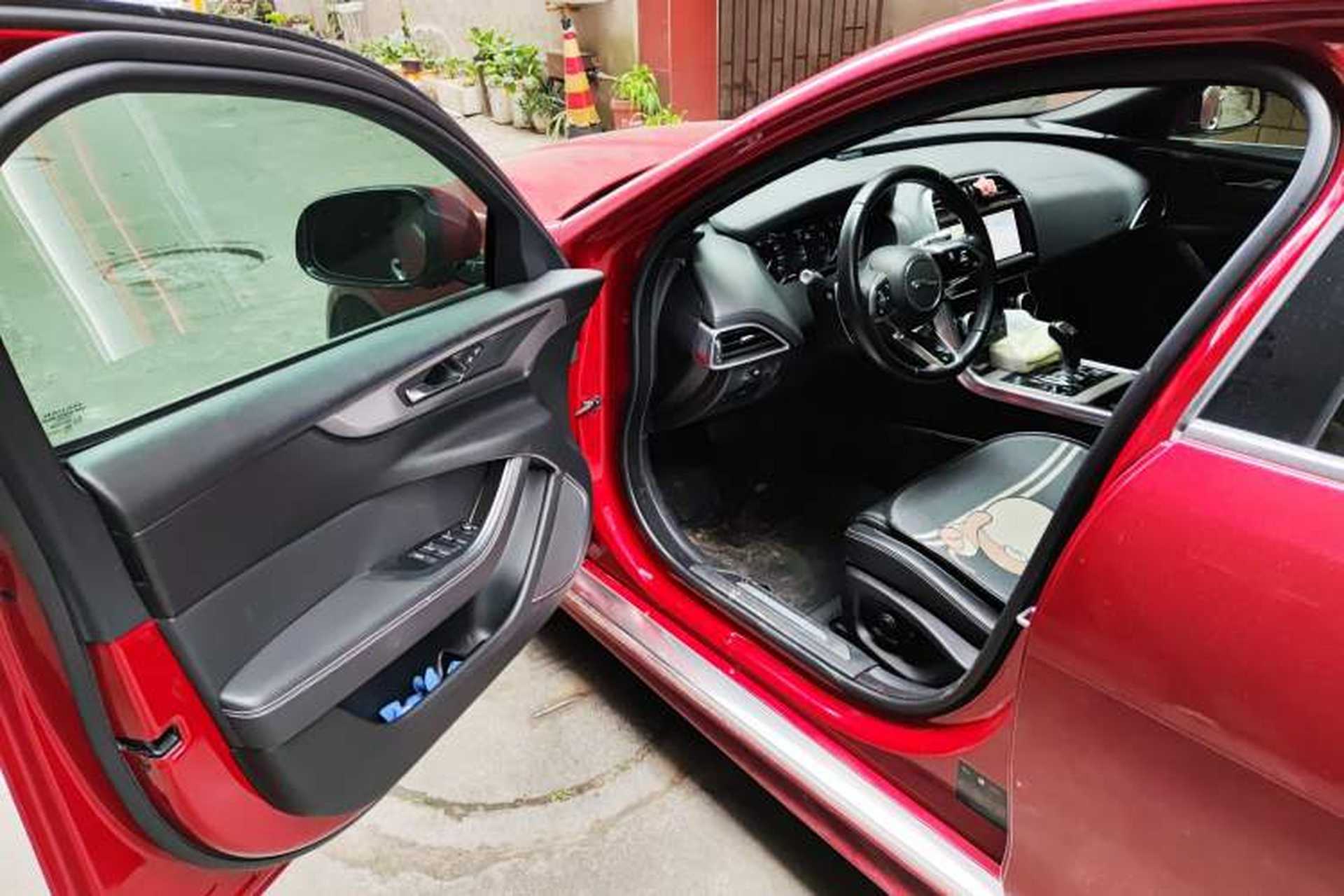 Used Jaguar XEL 2020 2.0T 200PS R-DYNAMIC Youth Sports Edition Driver Seat