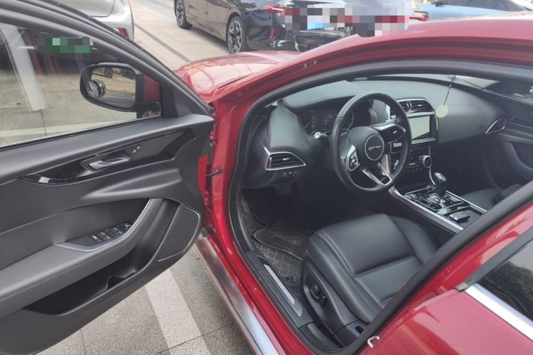 Used Jaguar XEL 2020 2.0T 200 PS S Advanced Elegance Edition Driver Seat