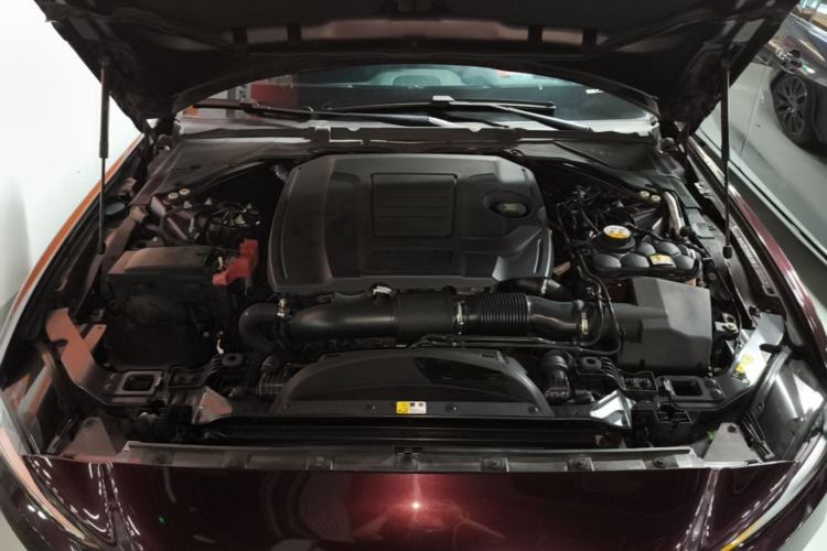 Used Jaguar XEL 2020 2.0T 200 PS S Advanced Elegance Edition Engine Bay