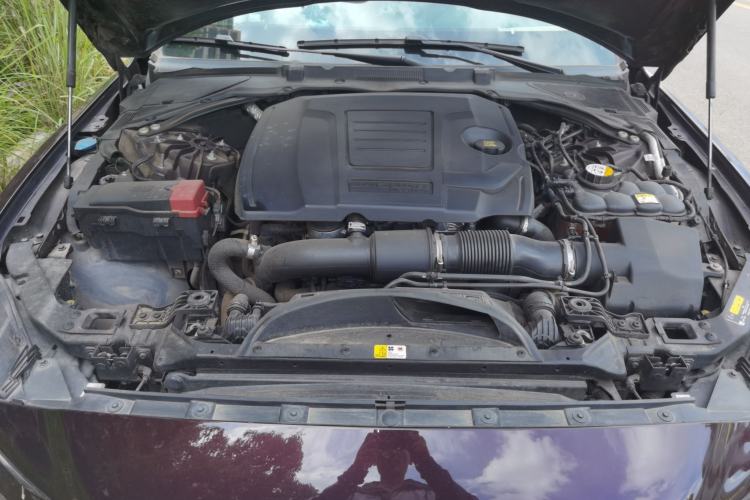 Used Jaguar XEL 2020 2.0T 200PS R-DYNAMIC Youth Sports Edition Engine Bay