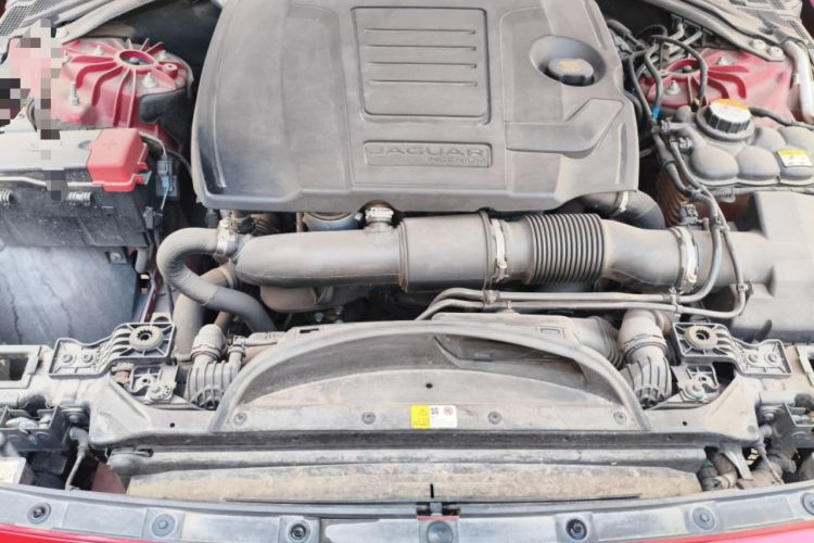 Used Jaguar XEL 2020 2.0T 200PS R-DYNAMIC Youth Sports Edition Engine Bay