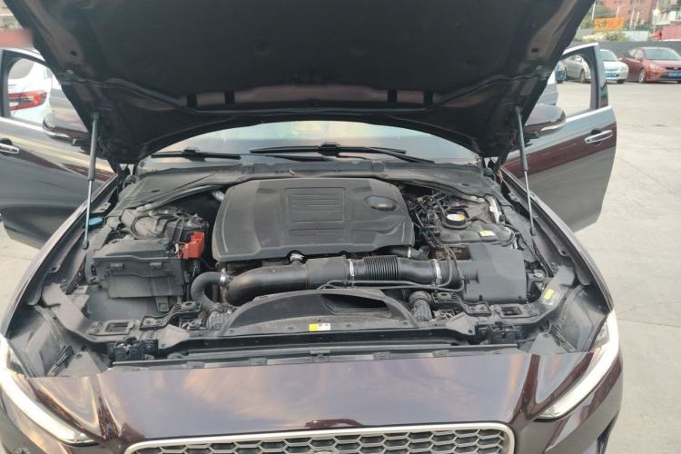 Used Jaguar XEL 2020 2.0T 200 PS S Advanced Elegance Edition Engine Bay