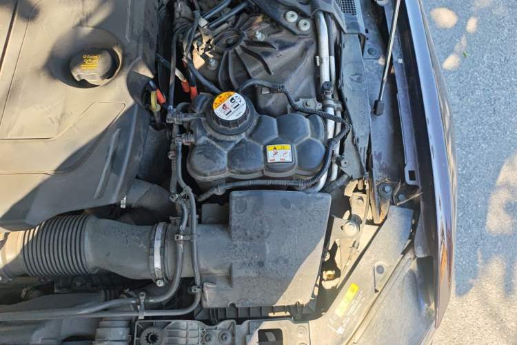 Used Jaguar XEL 2020 2.0T 200 PS R-DYNAMIC S Advanced Sport Edition Engine Bay Left