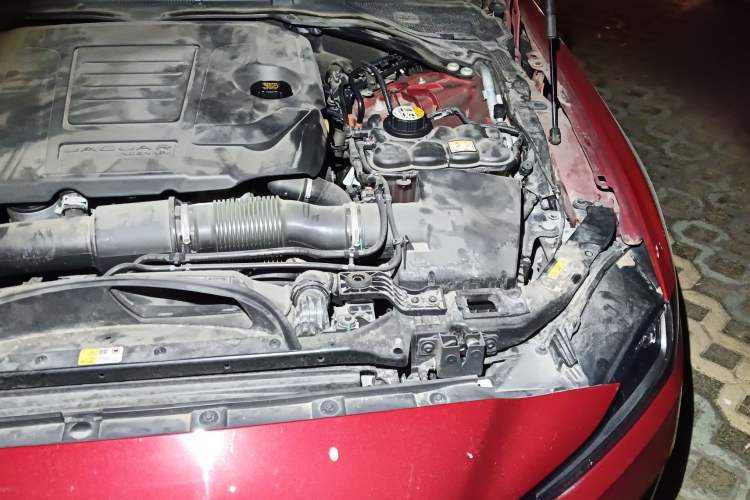 Used Jaguar XEL 2020 2.0T 200 PS R-DYNAMIC S Advanced Sport Edition Engine Bay Left