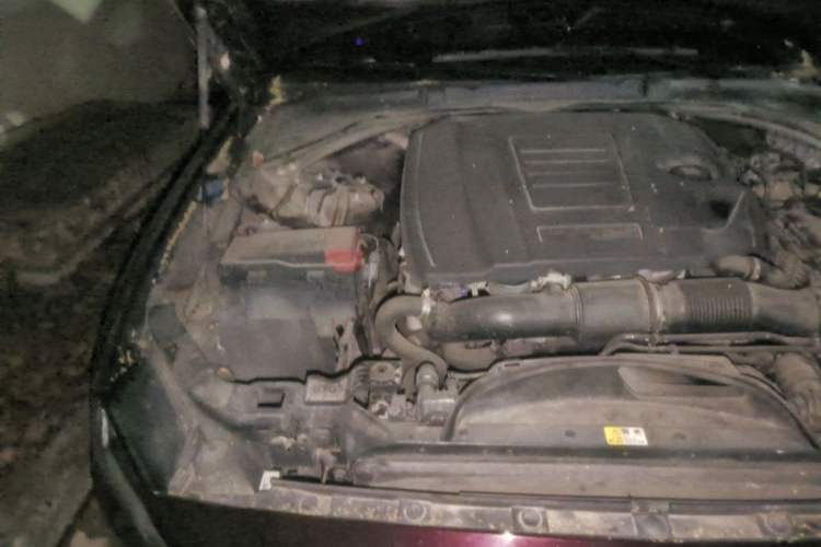 Used Jaguar XEL 2020 2.0T 200 PS S Advanced Elegance Edition Engine Bay Right
