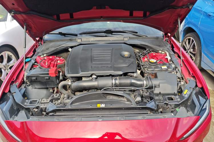 Used Jaguar XEL 2020 2.0T 200 PS S Advanced Elegance Edition Engine Bay