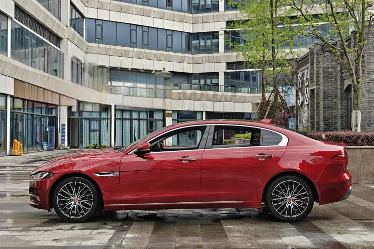 Used Jaguar XEL 2020 2.0T 200 PS S Advanced Elegance Edition Exterior 3