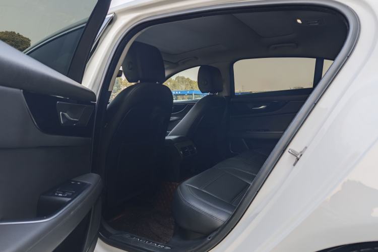 Used Jaguar XEL 2020 2.0T 200 PS S Advanced Elegance Edition Exterior 8