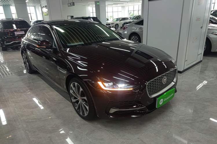 Used Jaguar XEL 2020 2.0T 200 PS S Advanced Elegance Edition Front Right 45 Deg