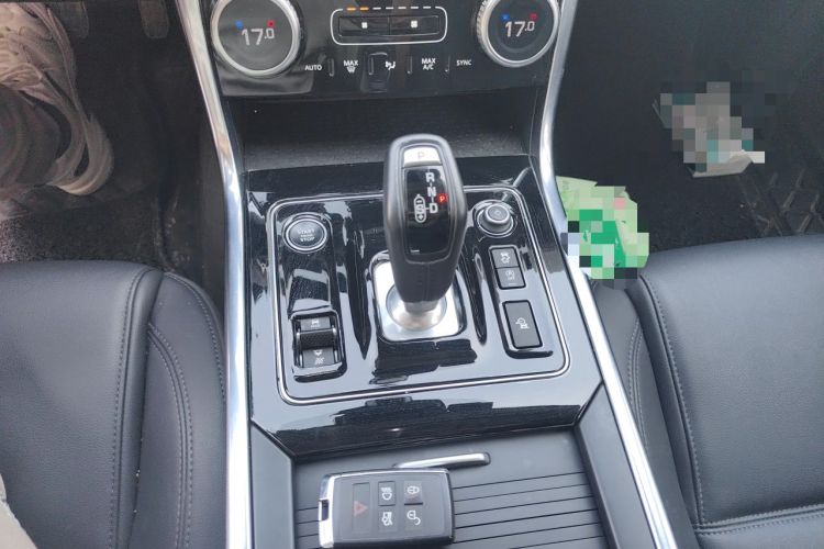 Used Jaguar XEL 2020 2.0T 200 PS S Advanced Elegance Edition Gear Lever