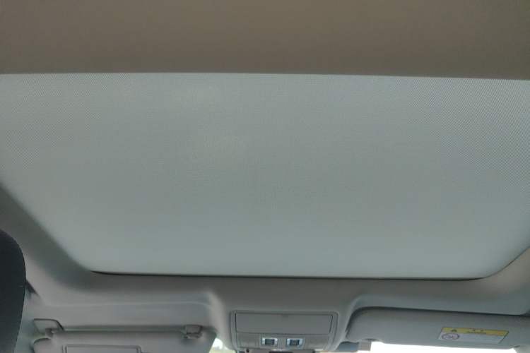 Used Jaguar XEL 2020 2.0T 200 PS S Advanced Elegance Edition Headliner