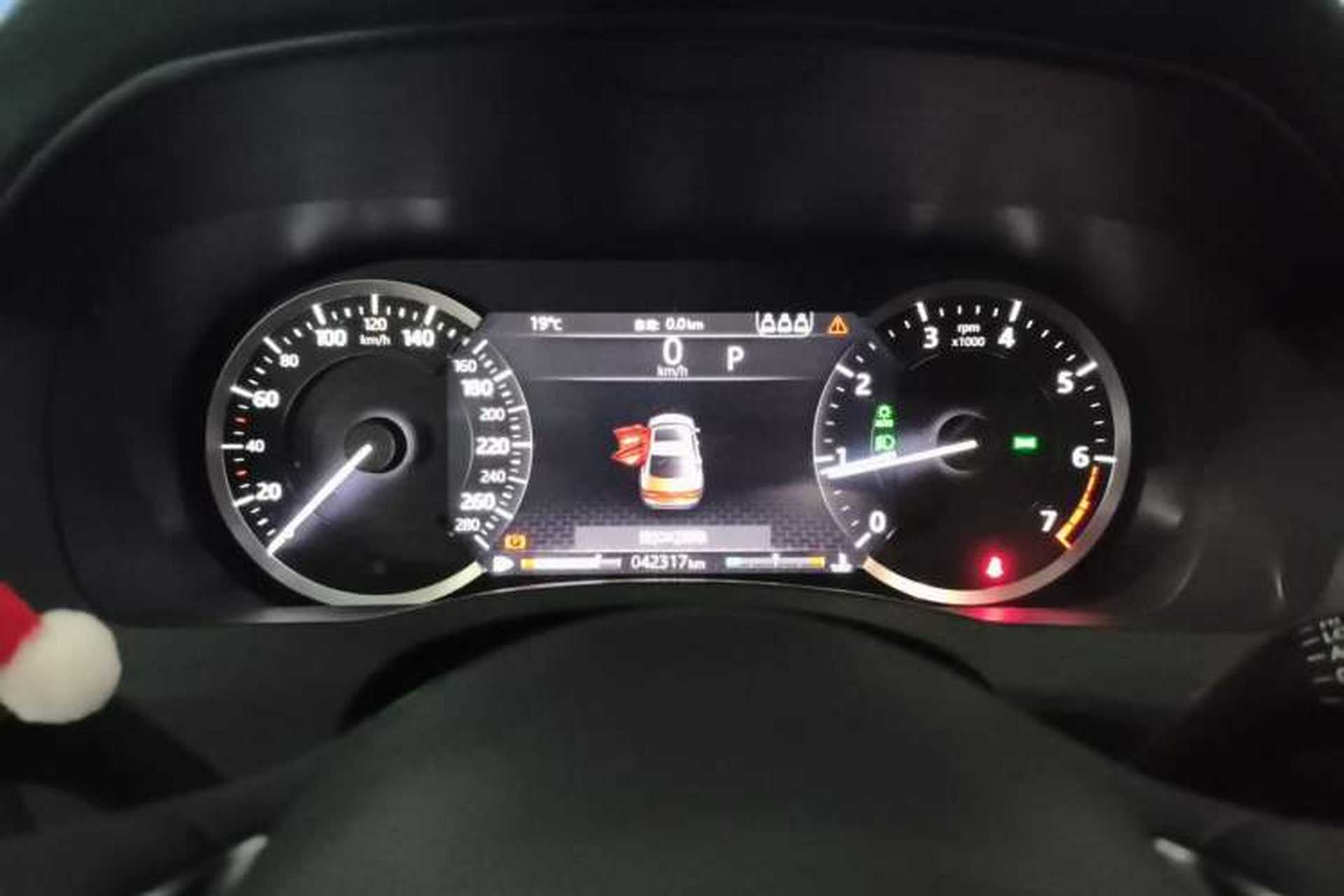 Used Jaguar XEL 2020 2.0T 200 PS S Advanced Elegance Edition Instrument Cluster