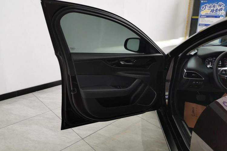 Used Jaguar XEL 2020 2.0T 250 PS SE Tech-Elegant Edition Interior 12