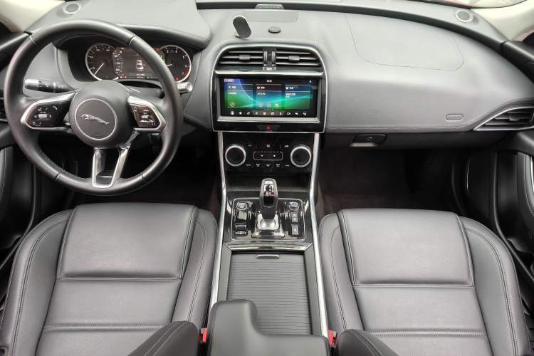 Used Jaguar XEL 2020 2.0T 200 PS S Advanced Elegance Edition Interior 7