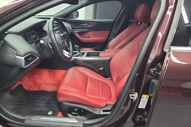 Used Jaguar XEL 2020 2.0T 200 PS R-DYNAMIC S Advanced Sport Edition Left Front Seat