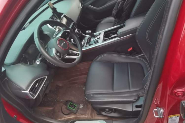Used Jaguar XEL 2020 2.0T 200 PS R-DYNAMIC S Advanced Sport Edition Left Front Seat